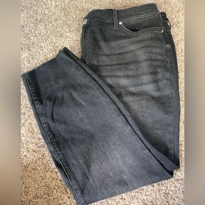 LC Lauren Conrad 20W skinny jeans